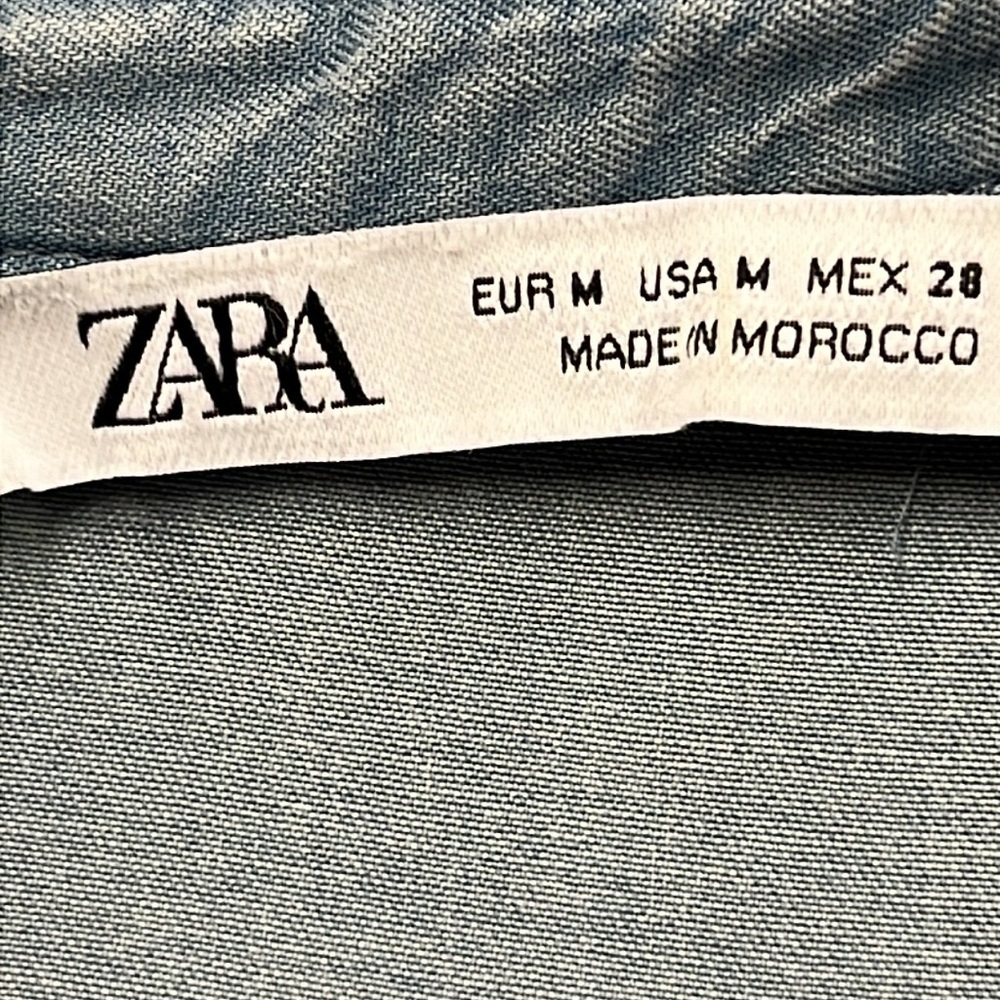 ZARA Boyfriend Shirt Casual Boho Coastal Denim Chambray V-Neck Tab SLV Tencel M - Picture 4 of 16